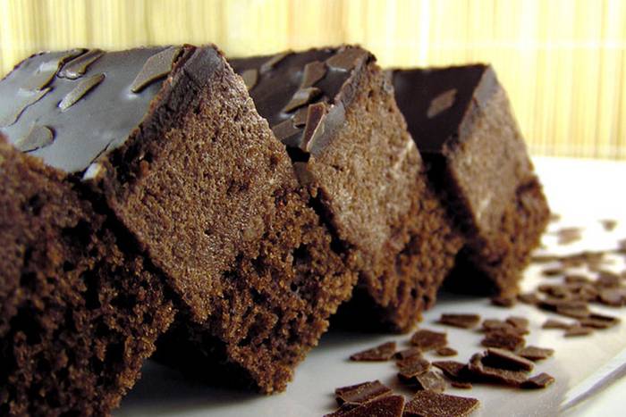 JABUČNO-ČOKOLADNA FANTAZIJA: Jednostavan i ukusan kolač (ili torta)