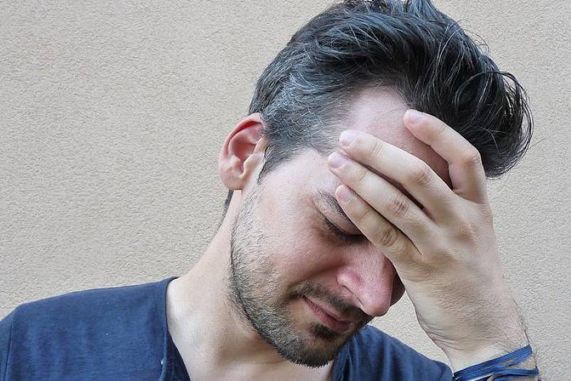 SVE ŠTO NISTE ZNALI O MIGRENI: Šta je izaziva, koji su simptomi, kako djelovati preventivno…